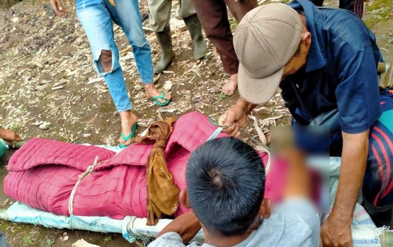 Santosa (60) warga Desa Semelako II Kecamatan Lebong Tengah yang ditemukan meninggal dunia di kebunnya di Desa Daneu Liang, Rabu (15/3/2023)